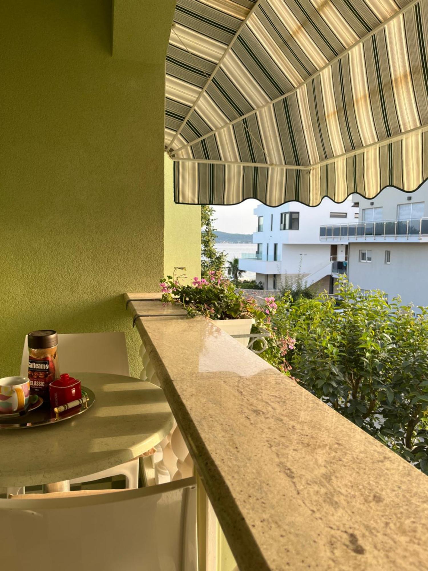 Apartman Adrijan Sukosan Bagian luar foto