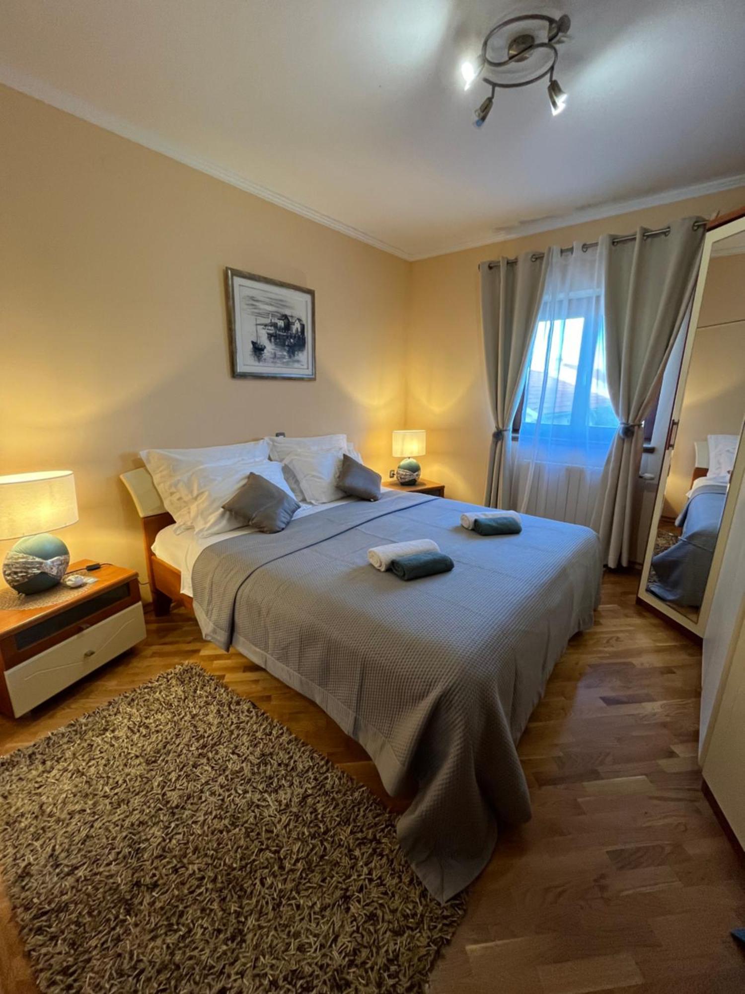 Apartman Adrijan Sukosan Bagian luar foto